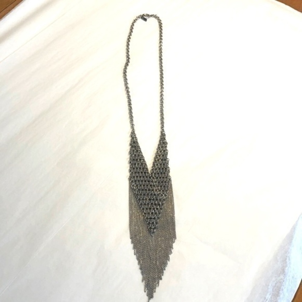 Mesh & fringe necklace